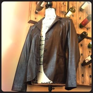 Never worn 100% Lamb leather jacket